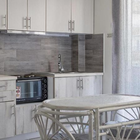 Lovely Studio Apartment For 2 Ppl In เอเธนส์ ภายนอก รูปภาพ