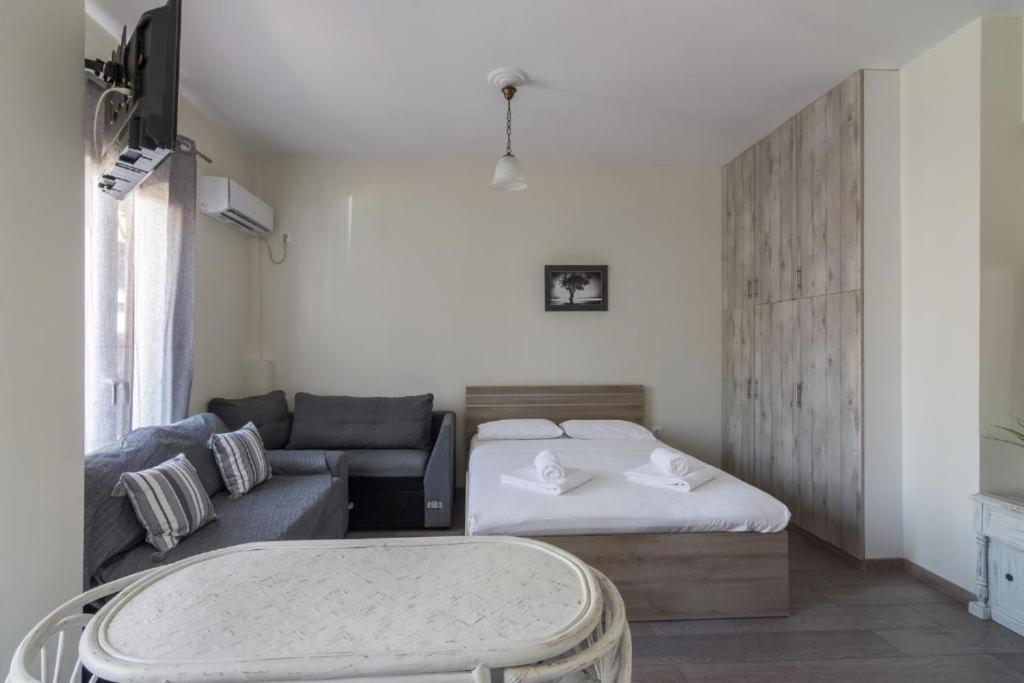 Lovely Studio Apartment For 2 Ppl In เอเธนส์ ภายนอก รูปภาพ