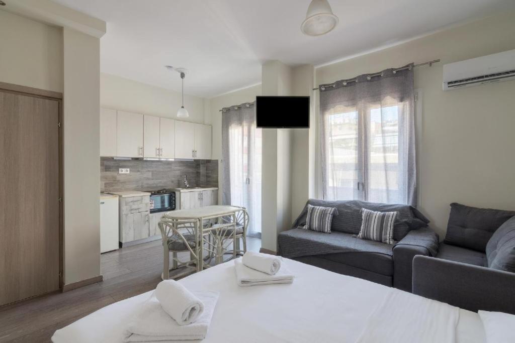 Lovely Studio Apartment For 2 Ppl In เอเธนส์ ภายนอก รูปภาพ