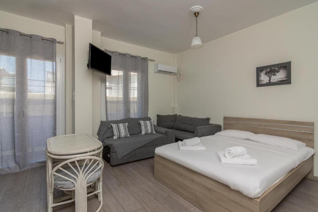 Lovely Studio Apartment For 2 Ppl In เอเธนส์ ภายนอก รูปภาพ
